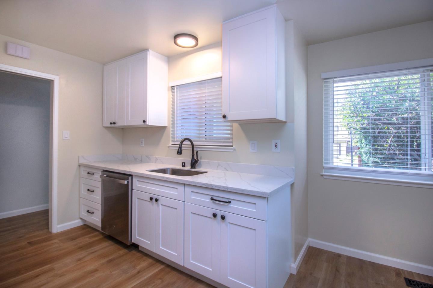 Detail Gallery Image 23 of 38 For 3309-3311 Shasta Dr, San Mateo,  CA 94403 - – Beds | – Baths