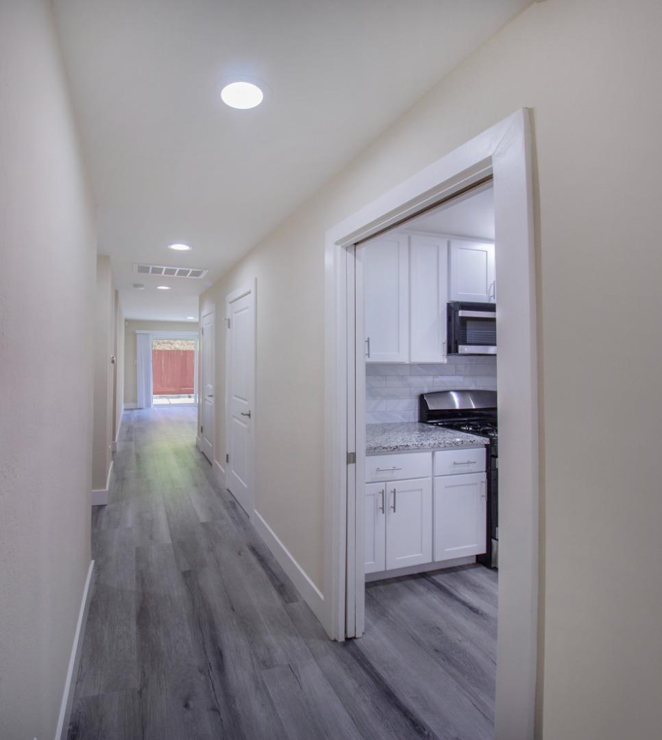 Detail Gallery Image 6 of 38 For 3309-3311 Shasta Dr, San Mateo,  CA 94403 - – Beds | – Baths