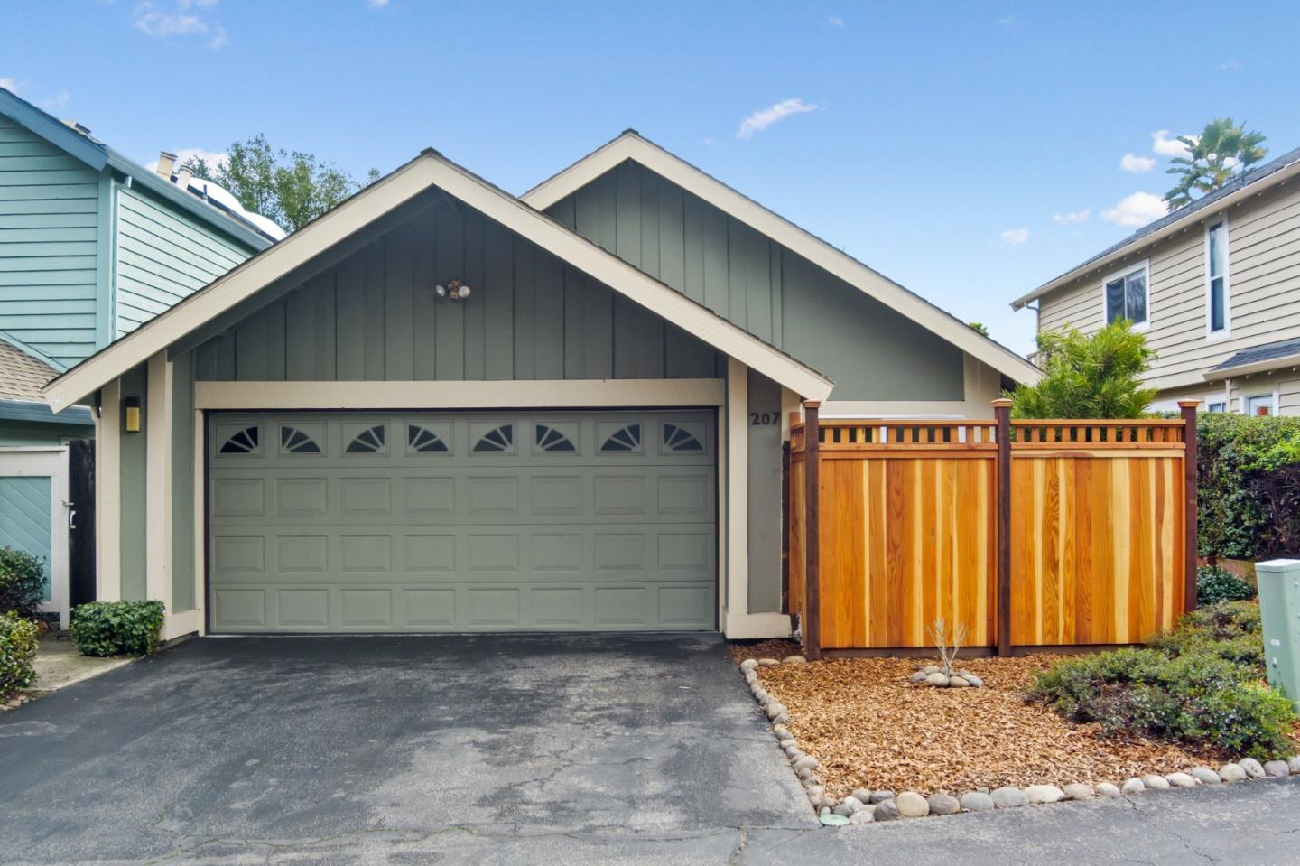 Detail Gallery Image 1 of 1 For 207 Lockewood Ln, Scotts Valley,  CA 95066 - 3 Beds | 2 Baths