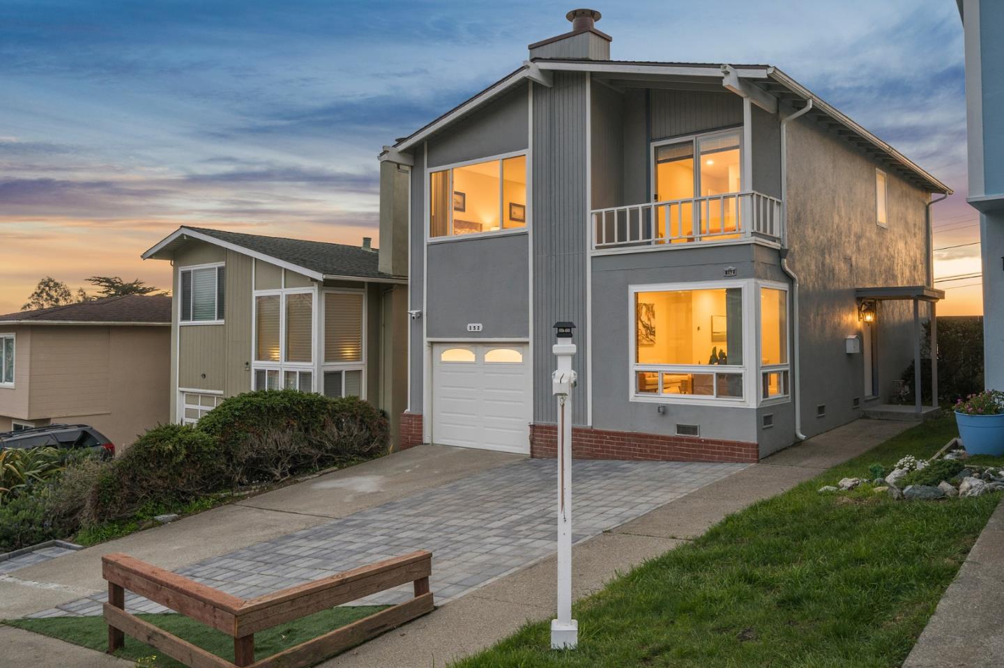Detail Gallery Image 1 of 1 For 152 Longview Dr, Daly City,  CA 94015 - 4 Beds | 3/1 Baths