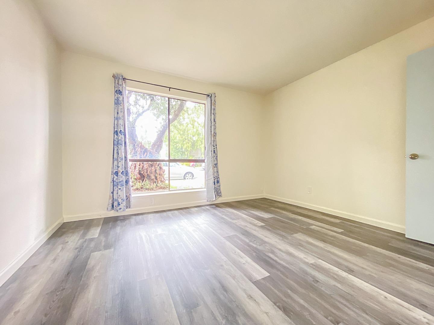 Detail Gallery Image 11 of 13 For 3819 7 Trees Blvd #109,  San Jose,  CA 95111 - 2 Beds | 2 Baths