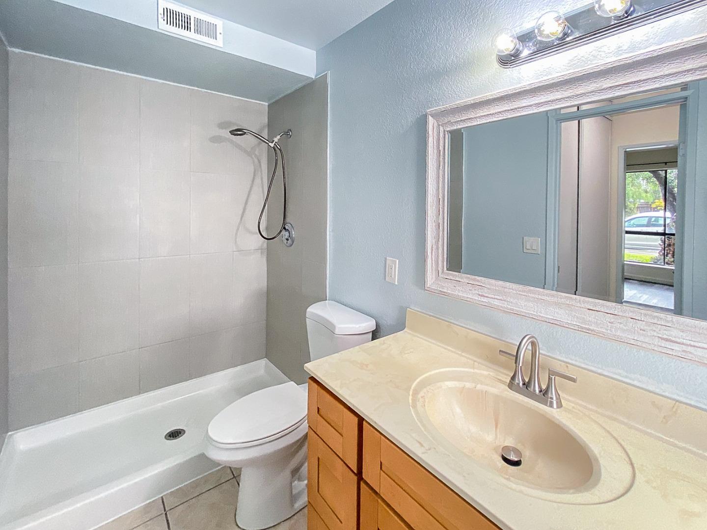 Detail Gallery Image 12 of 13 For 3819 7 Trees Blvd #109,  San Jose,  CA 95111 - 2 Beds | 2 Baths