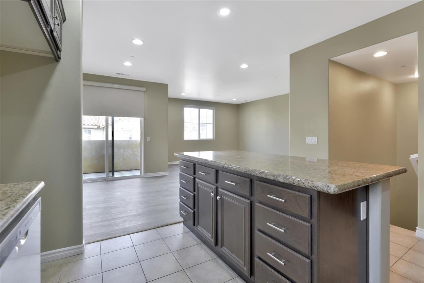 Detail Gallery Image 20 of 59 For 11352 Renaissance Way, Stanton,  CA 90680 - 3 Beds | 4 Baths