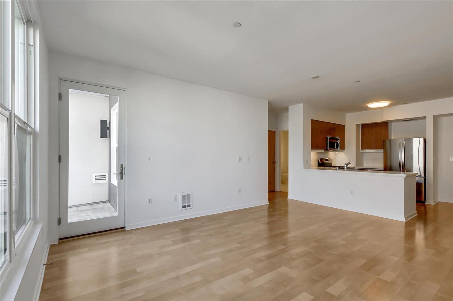 Detail Gallery Image 7 of 47 For 5900 3rd St #2408,  San Francisco,  CA 94124 - 2 Beds | 2 Baths