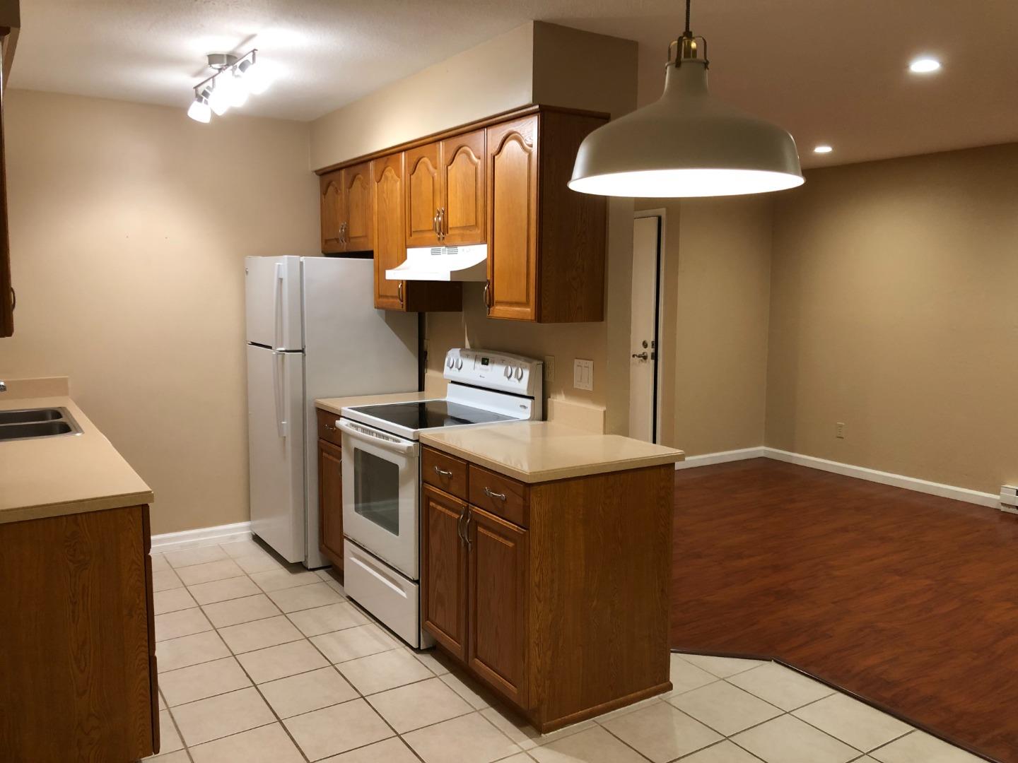 Detail Gallery Image 2 of 5 For 38627 Cherry Ln #77,  Fremont,  CA 94536 - 1 Beds | 1 Baths