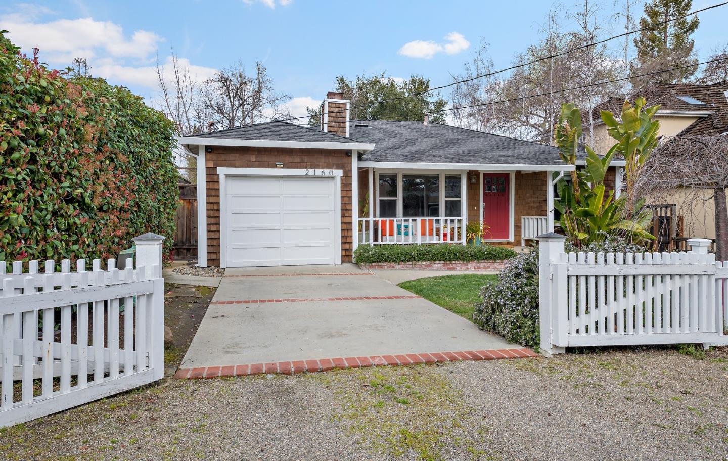 Detail Gallery Image 1 of 1 For 2160 Manzanita Ave, Menlo Park,  CA 94025 - 3 Beds | 2 Baths