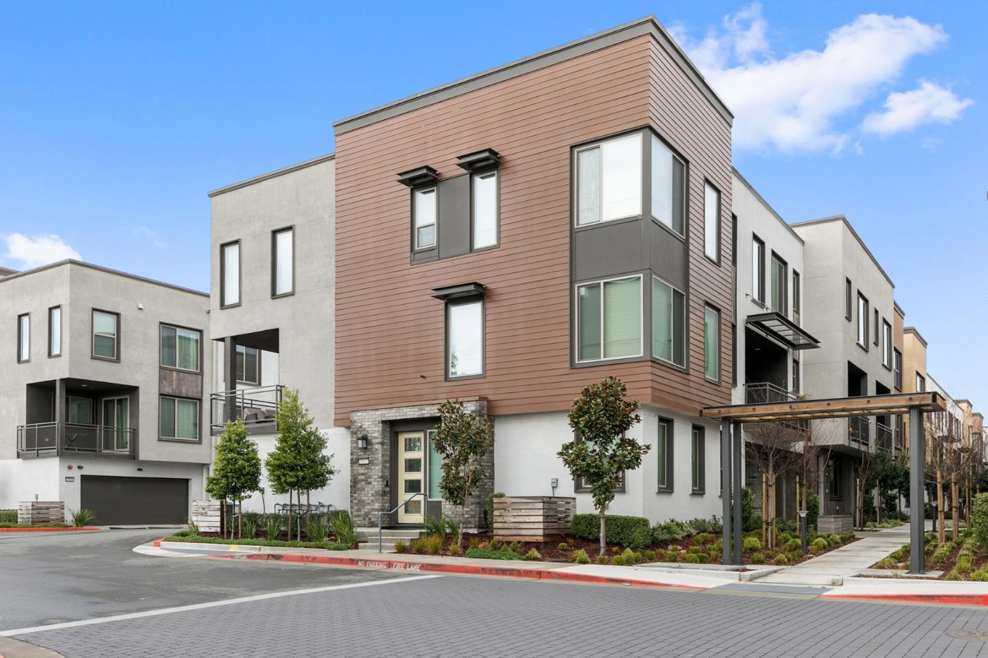 Browse active condo listings in MISSION CROSSING