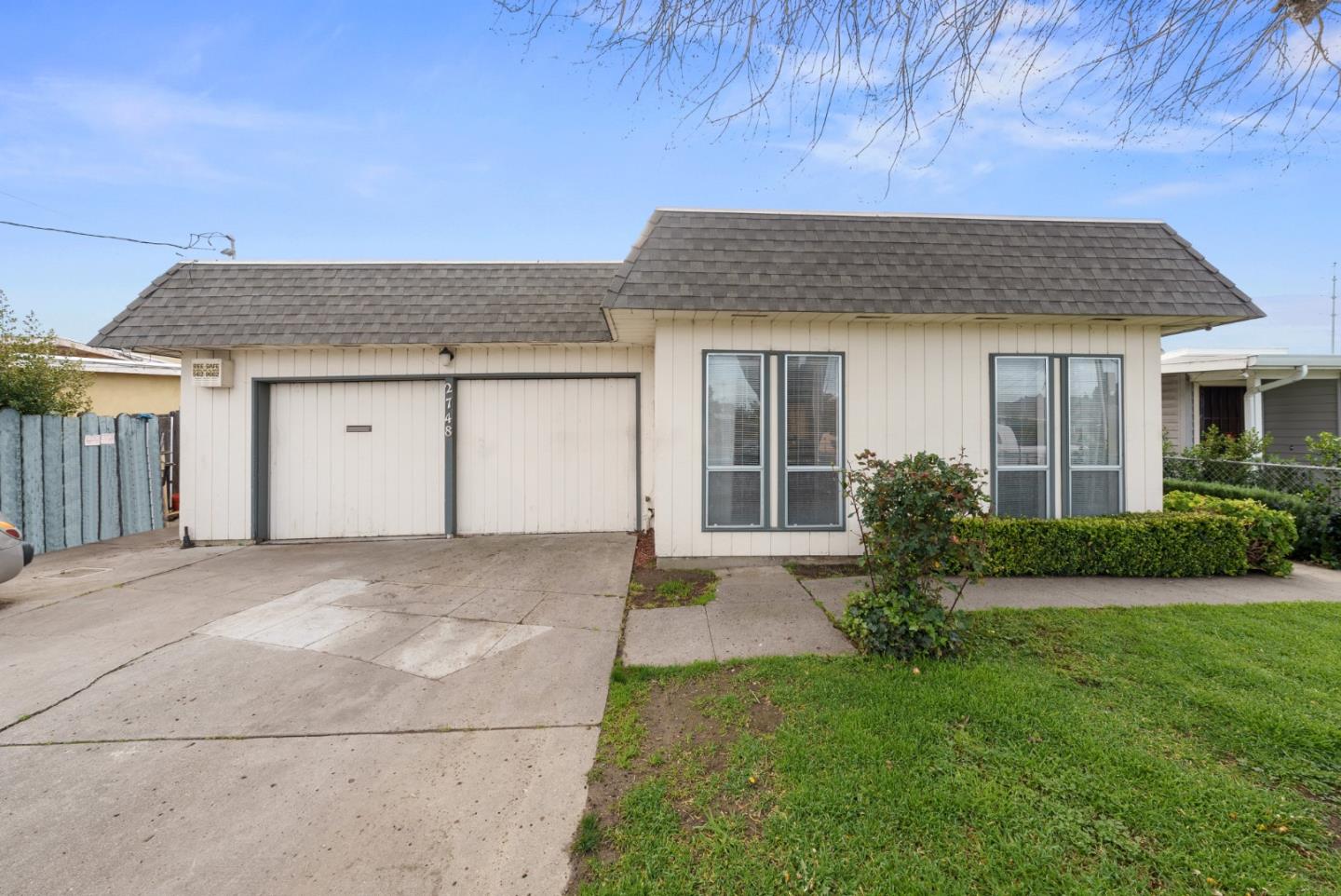 Detail Gallery Image 1 of 1 For 2748 Xavier St, East Palo Alto,  CA 94303 - 3 Beds | 1 Baths