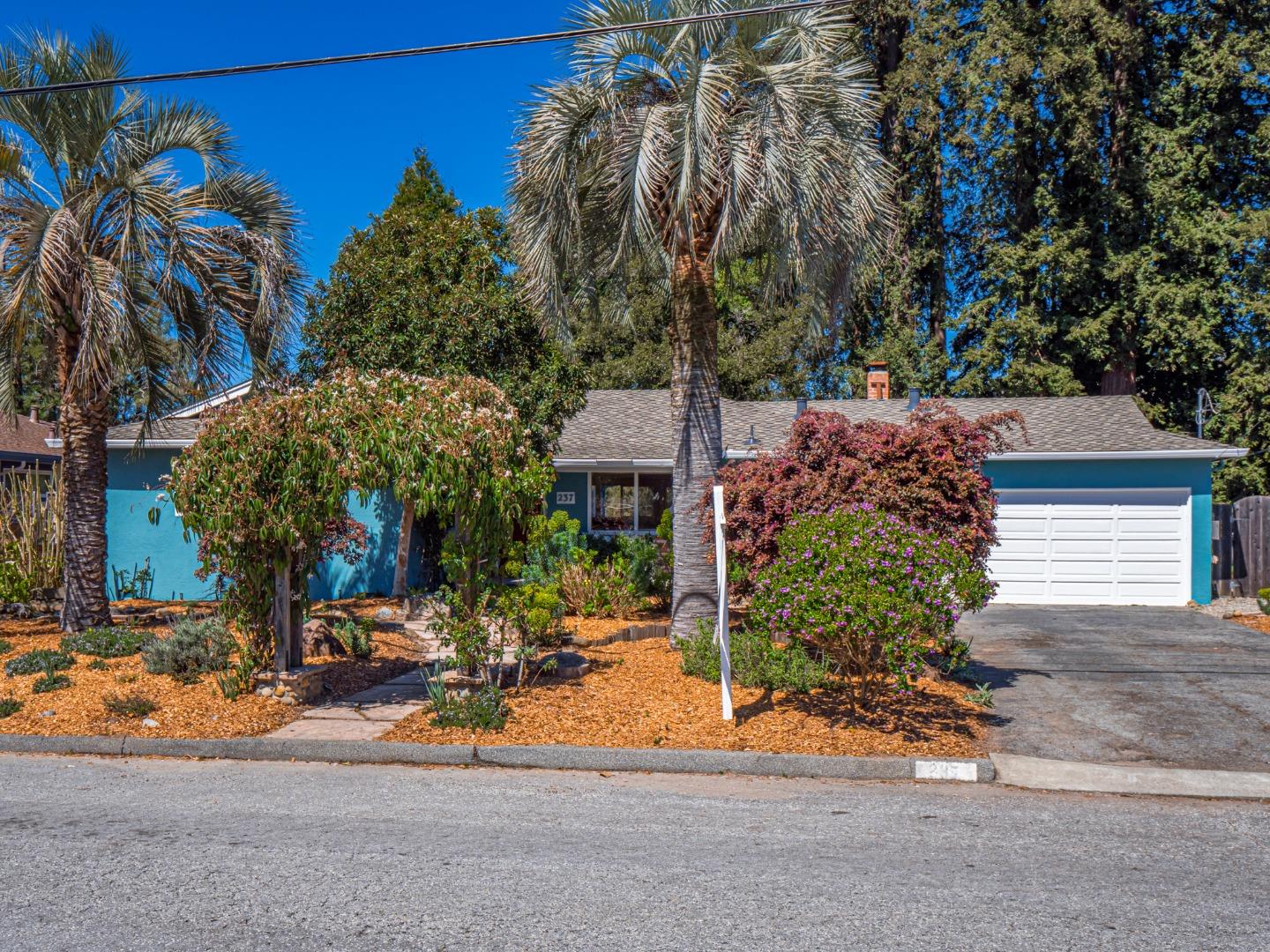 Detail Gallery Image 1 of 1 For 237 Siesta Dr, Aptos,  CA 95003 - 3 Beds | 2 Baths