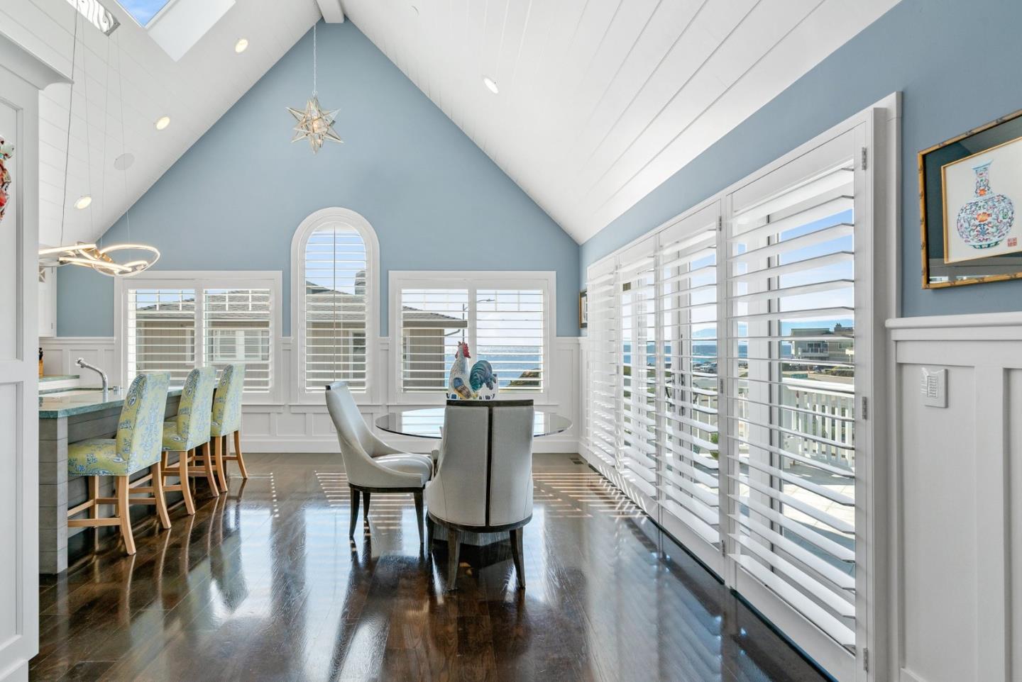 Detail Gallery Image 34 of 96 For 106 Auburn Ave, Santa Cruz,  CA 95060 - 3 Beds | 3/1 Baths