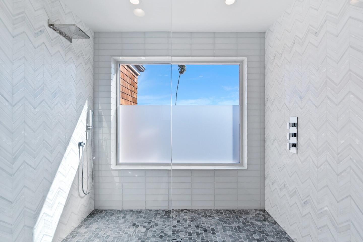 Detail Gallery Image 63 of 96 For 106 Auburn Ave, Santa Cruz,  CA 95060 - 3 Beds | 3/1 Baths