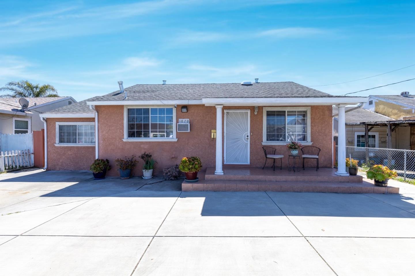 Detail Gallery Image 1 of 1 For 1870 Margaret St, San Jose,  CA 95116 - 3 Beds | 1/1 Baths