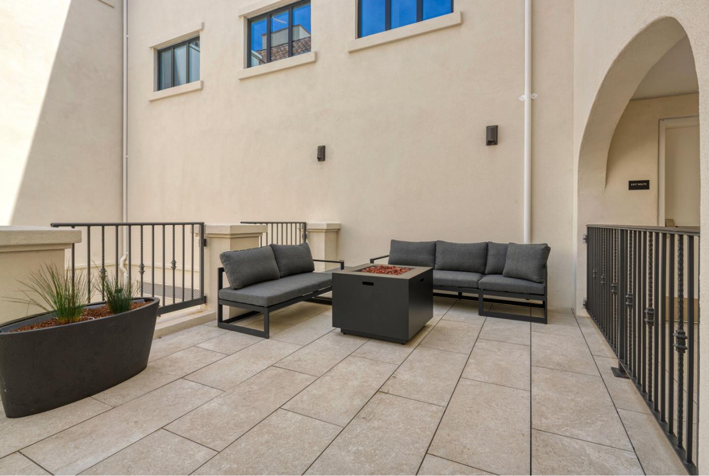 Detail Gallery Image 17 of 18 For 1501 Cherry St #305,  San Carlos,  CA 94070 - 2 Beds | 2 Baths