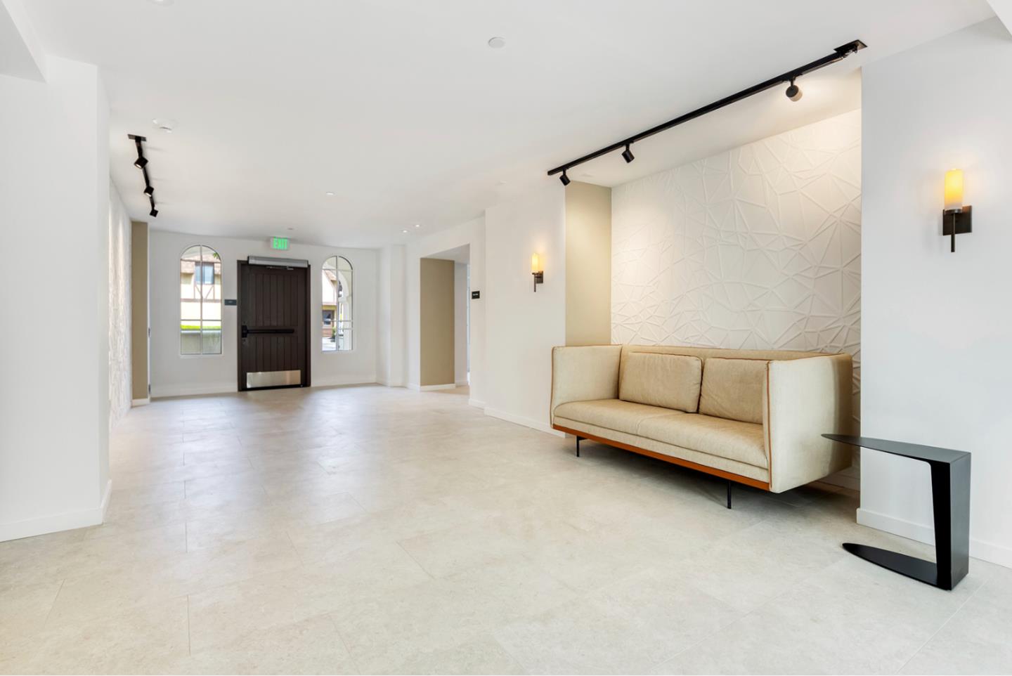 Detail Gallery Image 4 of 18 For 1501 Cherry St #305,  San Carlos,  CA 94070 - 2 Beds | 2 Baths