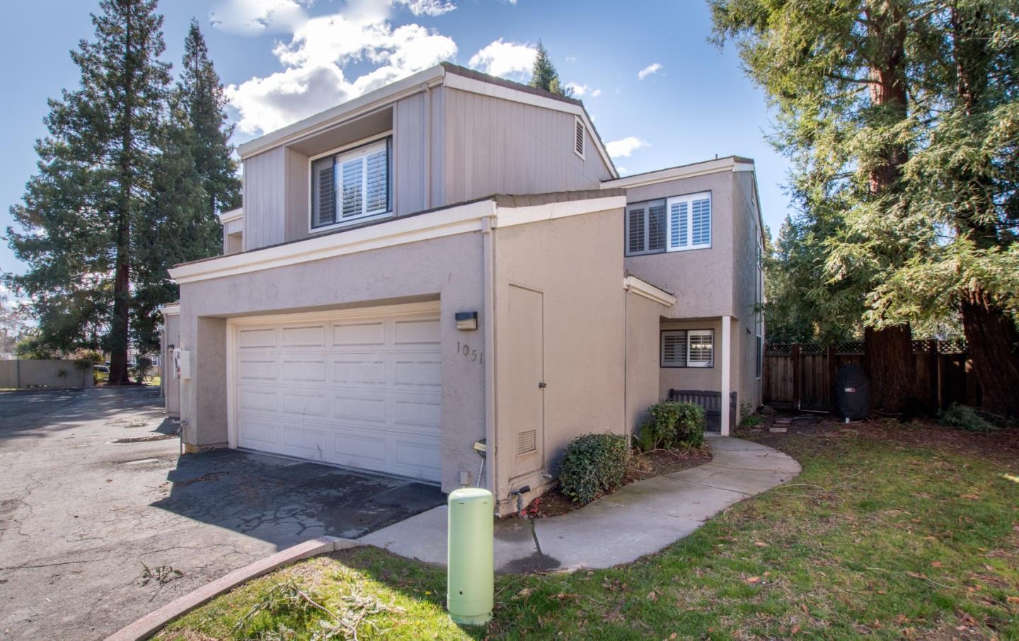 Detail Gallery Image 1 of 1 For 1051 Villa Maria Ct, San Jose,  CA 95125 - 2 Beds | 2/1 Baths