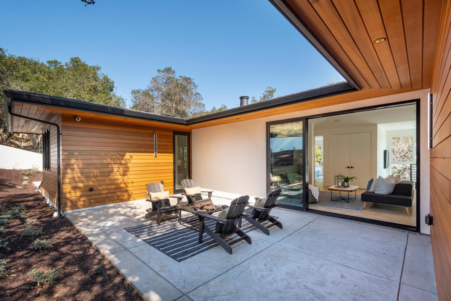 Detail Gallery Image 29 of 81 For 2280 Ralston Ave, Belmont,  CA 94002 - 5 Beds | 5/1 Baths