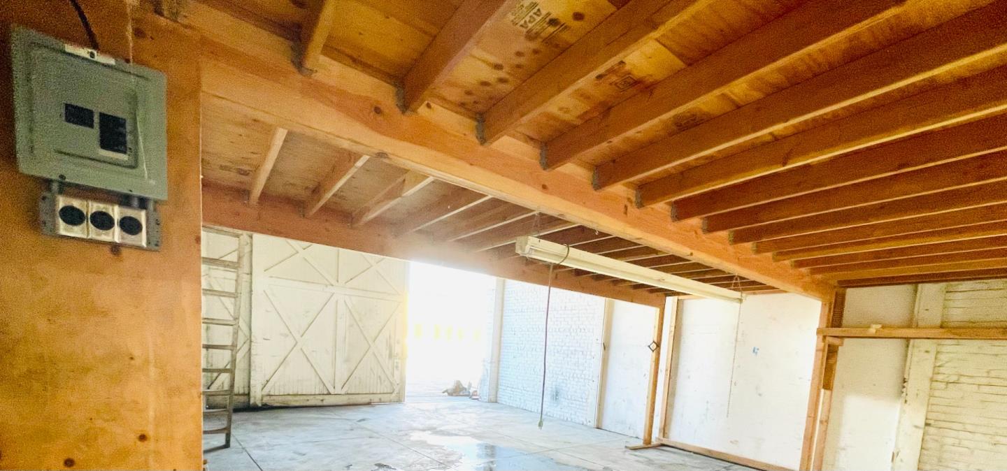 Detail Gallery Image 4 of 4 For 19 East Lake #D,  Watsonville,  CA 95076 - – Beds | – Baths