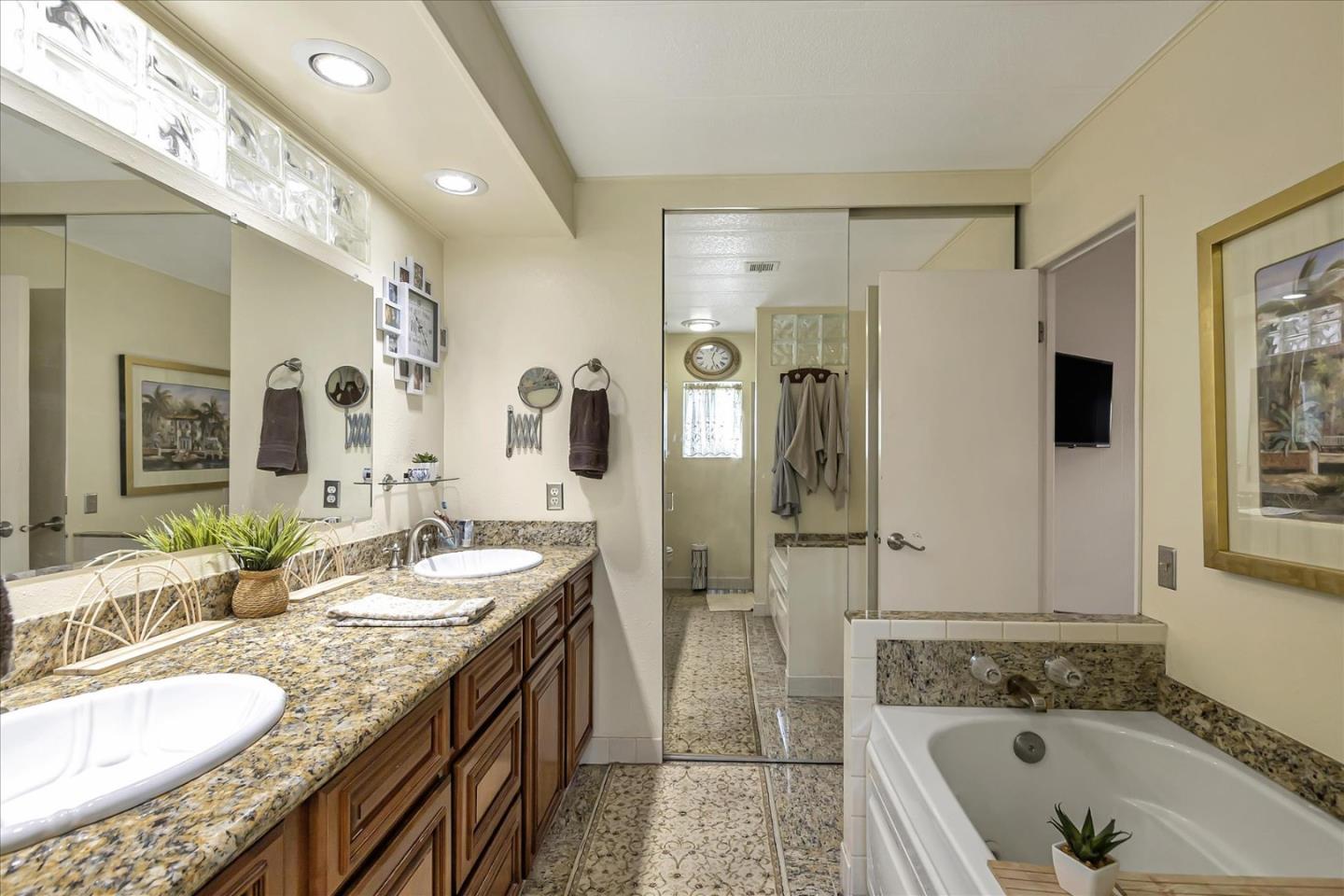 Detail Gallery Image 19 of 37 For 1225 Vienna Dr #663,  Sunnyvale,  CA 94089 - 3 Beds | 2 Baths