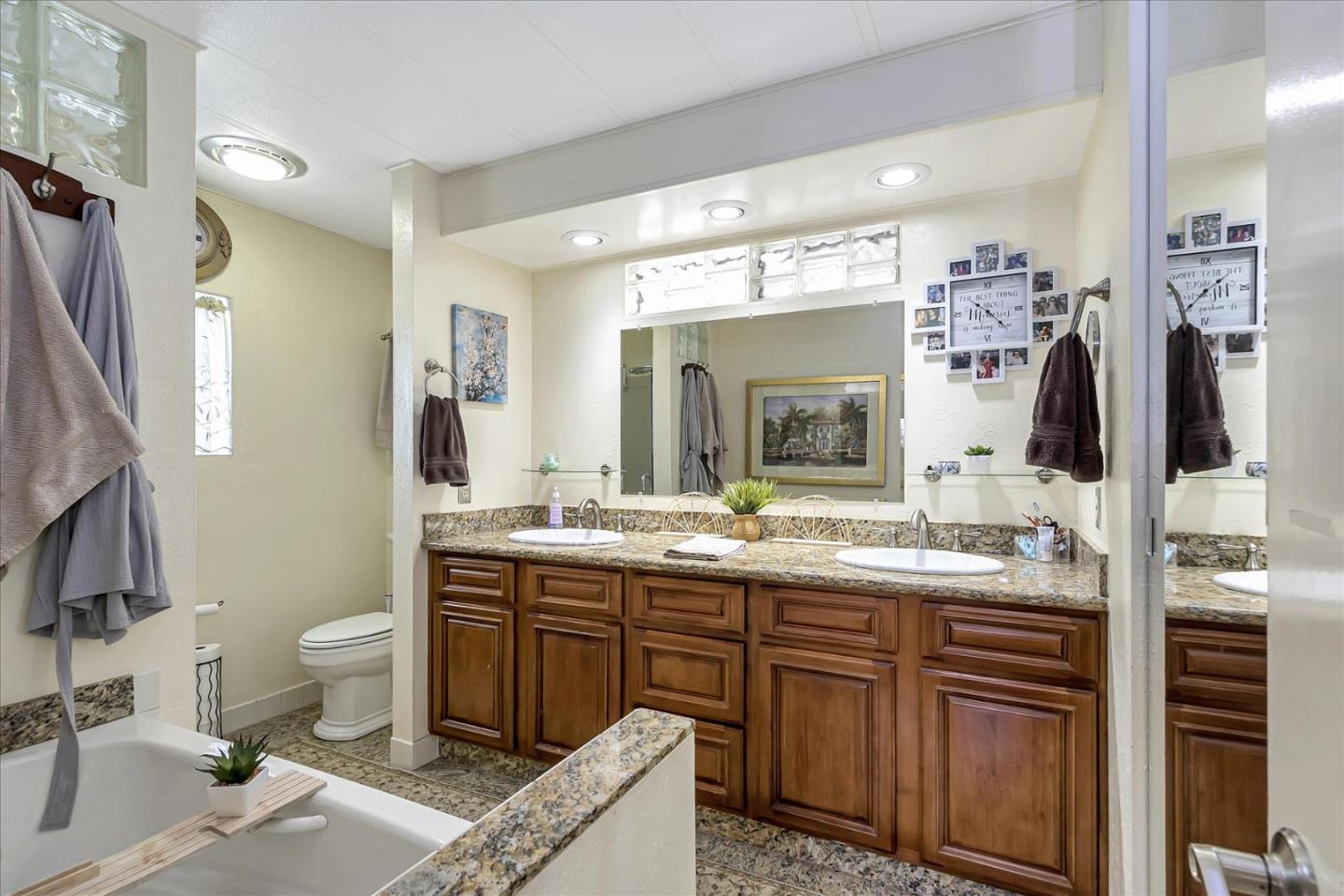 Detail Gallery Image 20 of 37 For 1225 Vienna Dr #663,  Sunnyvale,  CA 94089 - 3 Beds | 2 Baths