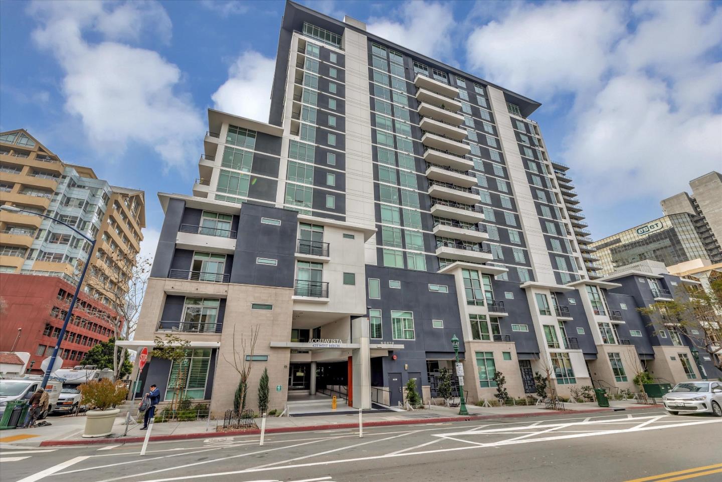 Detail Gallery Image 1 of 1 For 425 W Beech St #518,  San Diego,  CA 92101 - 1 Beds | 1 Baths