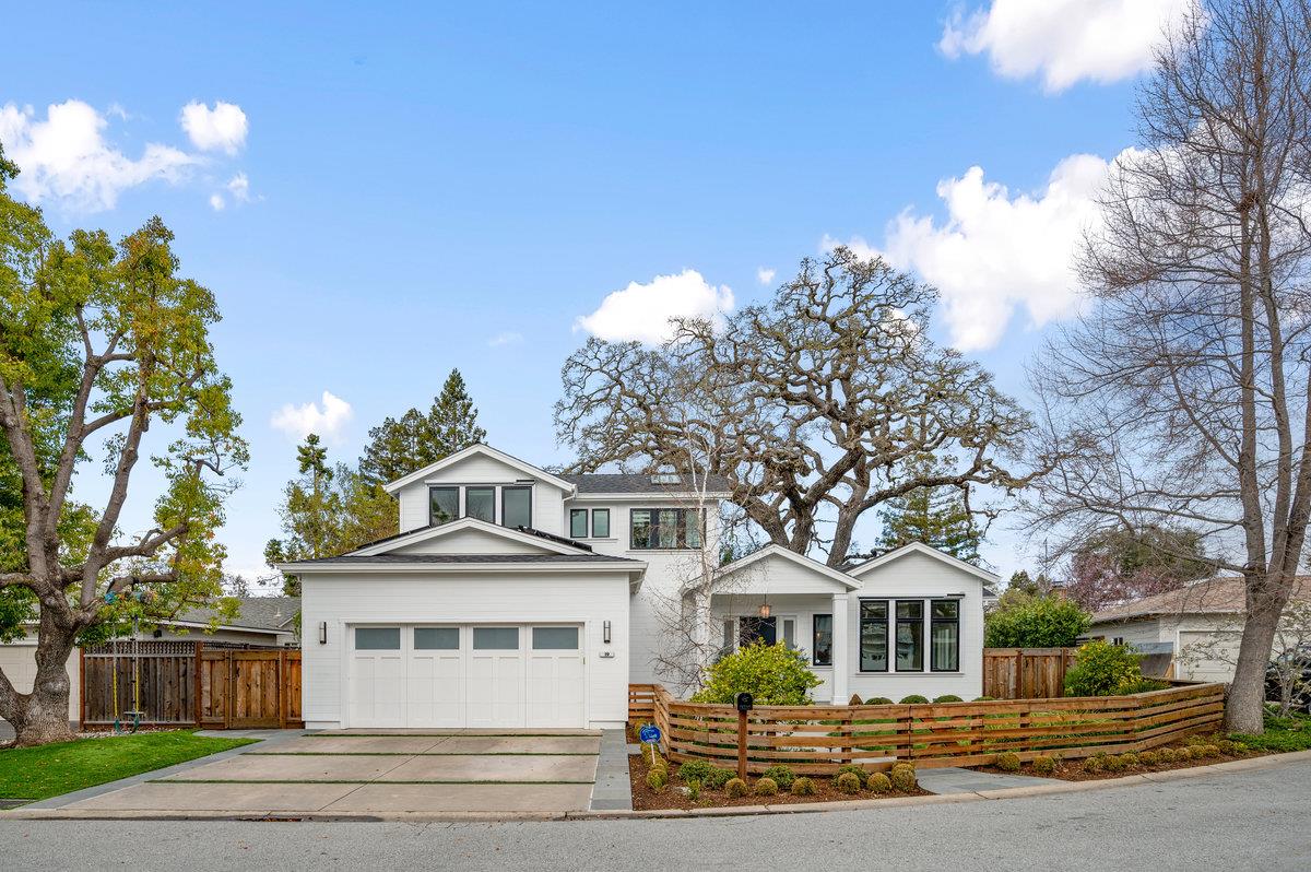 Detail Gallery Image 1 of 1 For 19 Nancy Way, Menlo Park,  CA 94025 - 4 Beds | 4/1 Baths