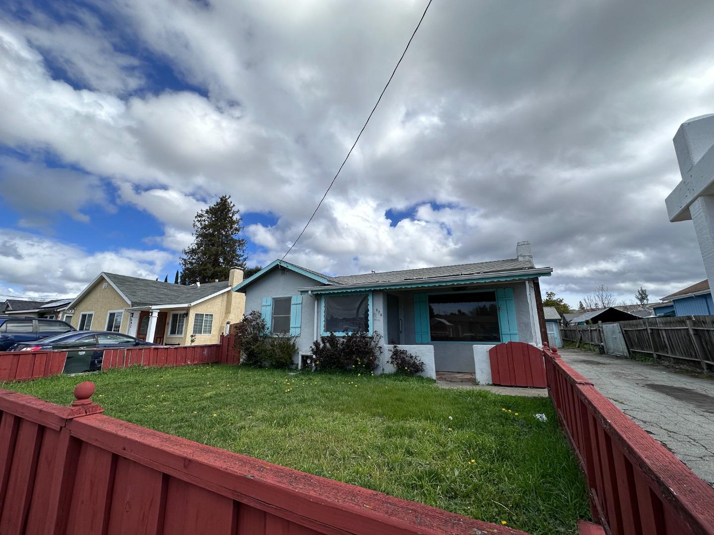 PRICE REDUCED! FIXER UPPER! Located in desirable Redwood City location. Calling all contractors and investors, don't miss out on this opportunity!  This 2 bed, 1 ba home is situated on a 6000+/-  s.f. lot. Plenty of potential to expand or possibly build an ADU.  Detached 2 car garage with workshop area.