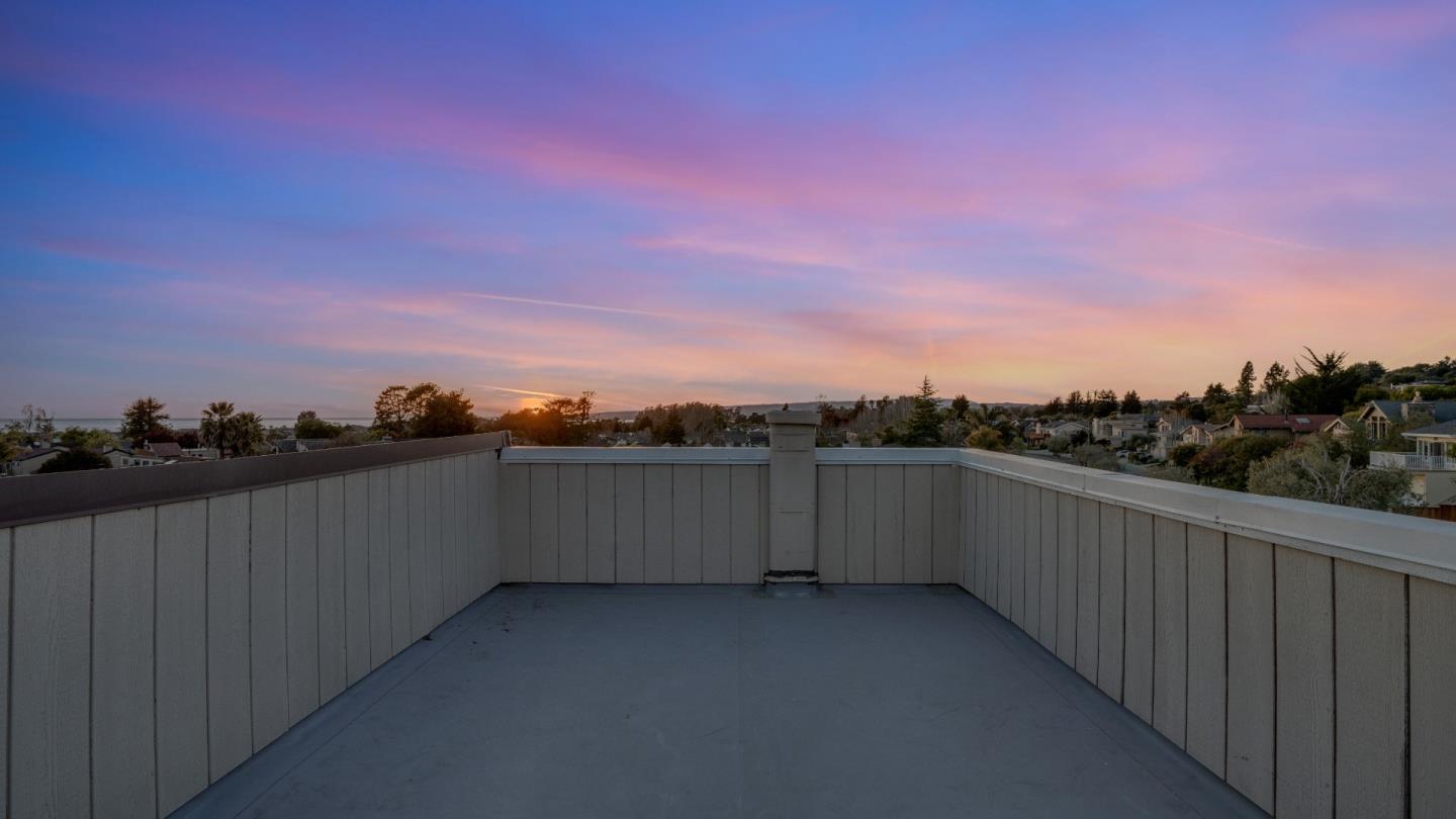 Detail Gallery Image 14 of 79 For 2058 Seascape Blvd, Aptos,  CA 95003 - 2 Beds | 2/1 Baths
