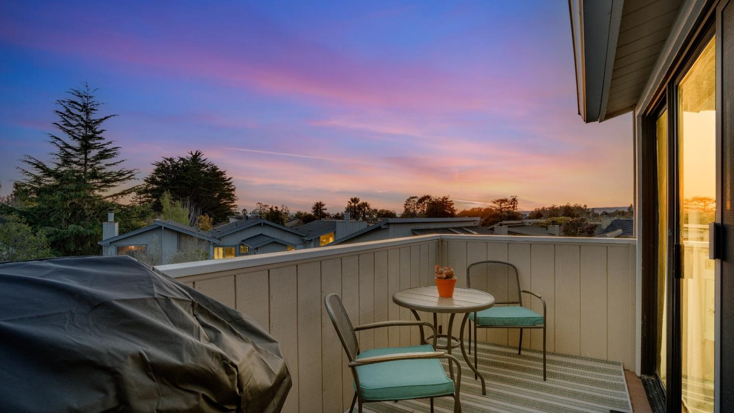 Detail Gallery Image 17 of 79 For 2058 Seascape Blvd, Aptos,  CA 95003 - 2 Beds | 2/1 Baths