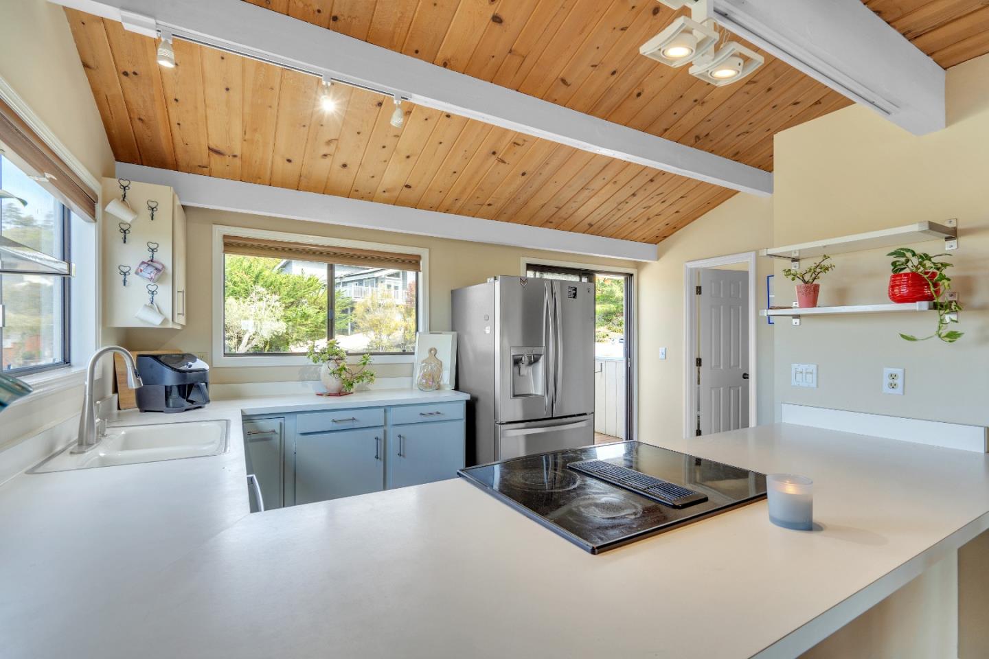 Detail Gallery Image 30 of 79 For 2058 Seascape Blvd, Aptos,  CA 95003 - 2 Beds | 2/1 Baths