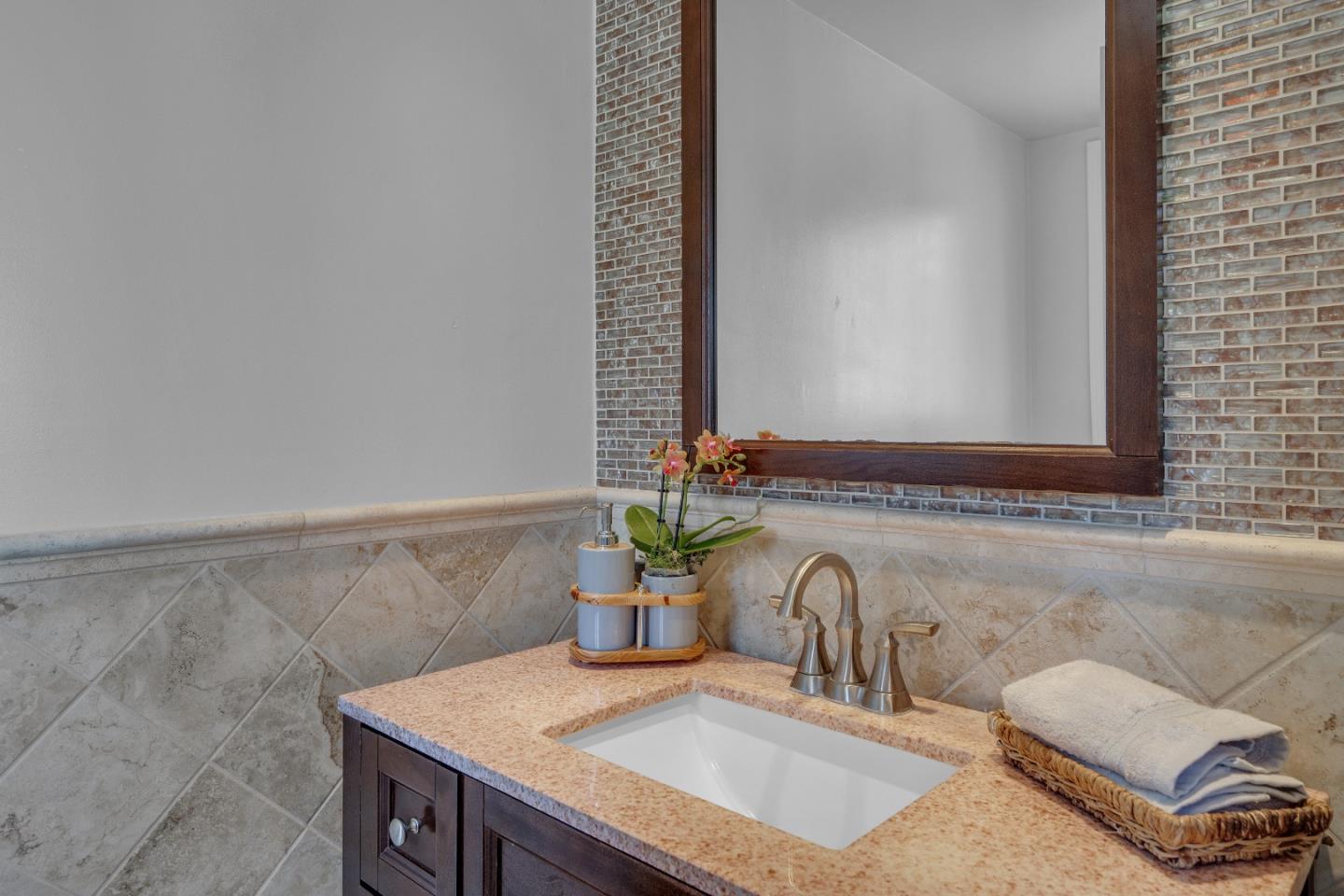 Detail Gallery Image 36 of 79 For 2058 Seascape Blvd, Aptos,  CA 95003 - 2 Beds | 2/1 Baths