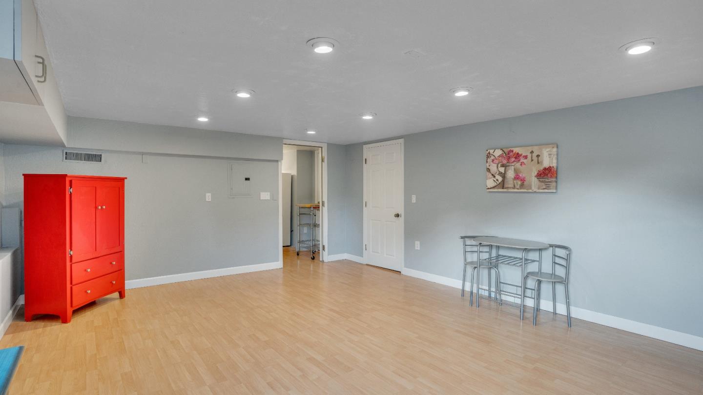 Detail Gallery Image 62 of 79 For 2058 Seascape Blvd, Aptos,  CA 95003 - 2 Beds | 2/1 Baths