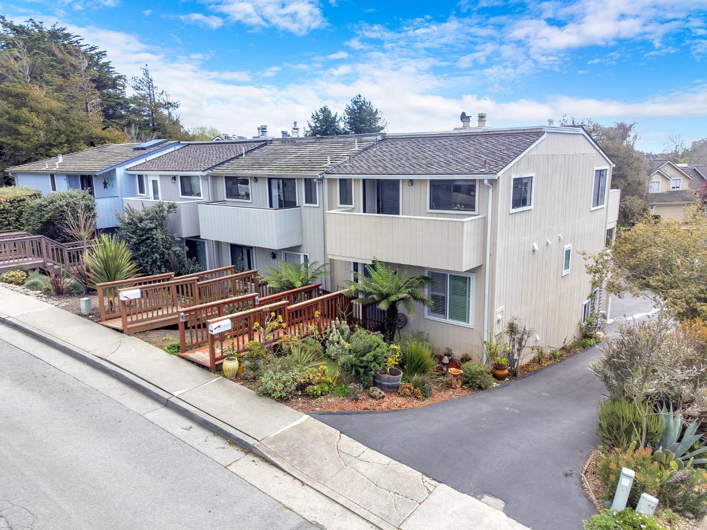 Detail Gallery Image 67 of 79 For 2058 Seascape Blvd, Aptos,  CA 95003 - 2 Beds | 2/1 Baths
