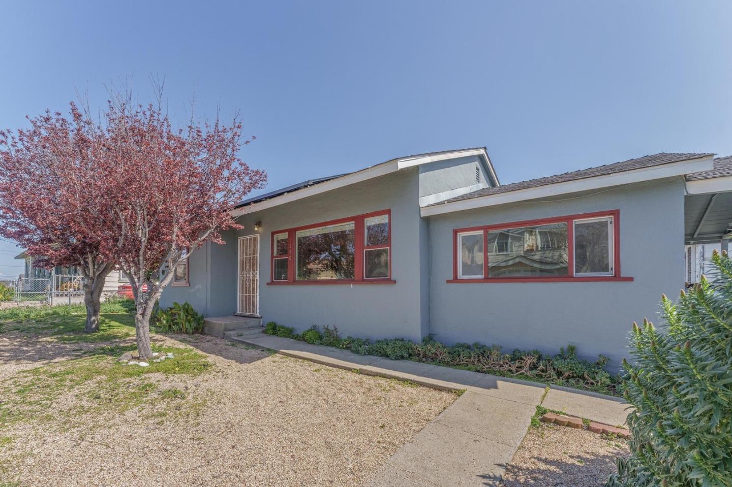 Detail Gallery Image 1 of 1 For 1240 Kenneth St, Seaside,  CA 93955 - 3 Beds | 1 Baths