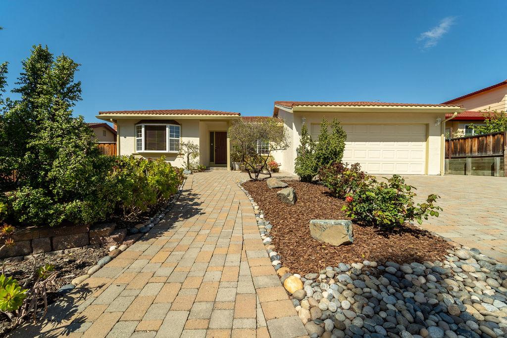 Detail Gallery Image 1 of 1 For 2297 Lacey Dr, Milpitas,  CA 95035 - 3 Beds | 2 Baths