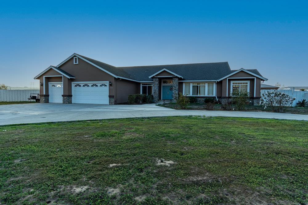 Detail Gallery Image 3 of 89 For 5540 Diablo Hills Rd, Tres Pinos,  CA 95075 - 4 Beds | 2/1 Baths