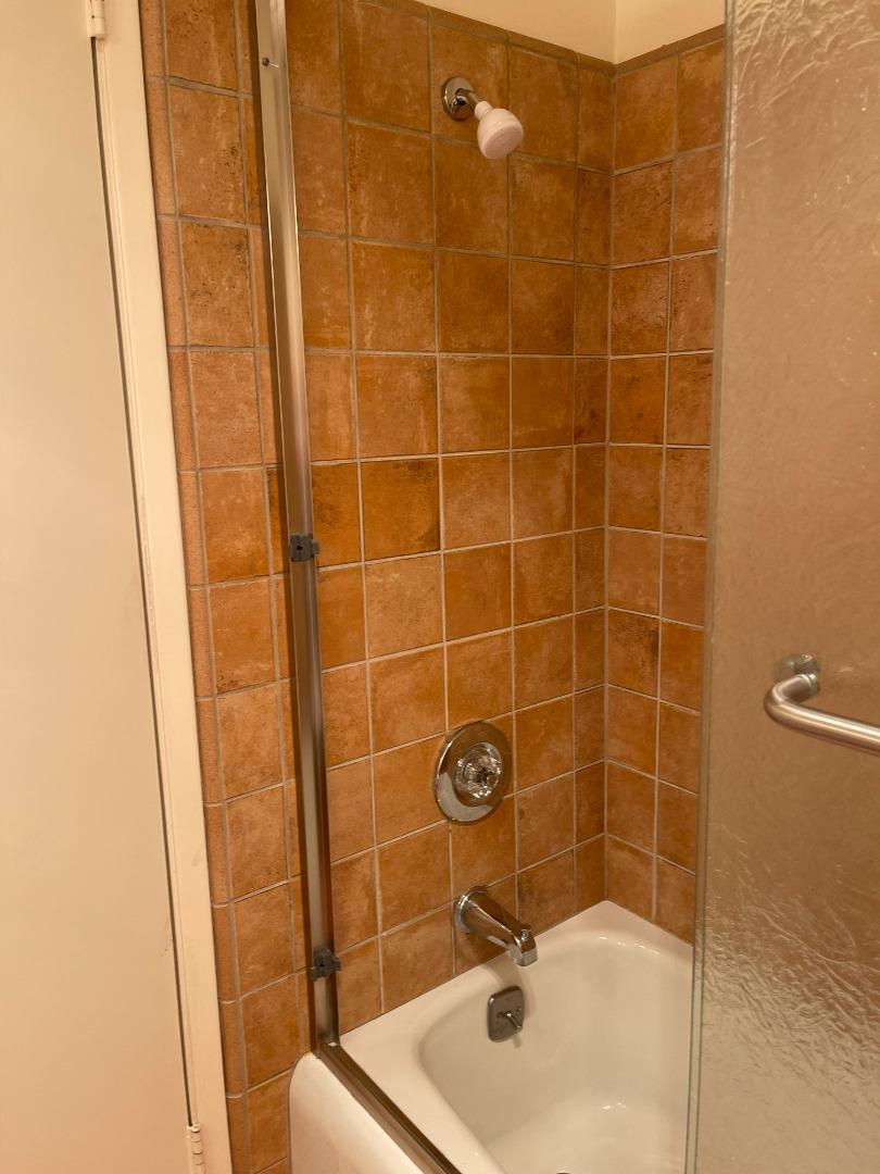 Detail Gallery Image 21 of 24 For 5054 Cribari Vale, San Jose,  CA 95135 - 2 Beds | 2 Baths