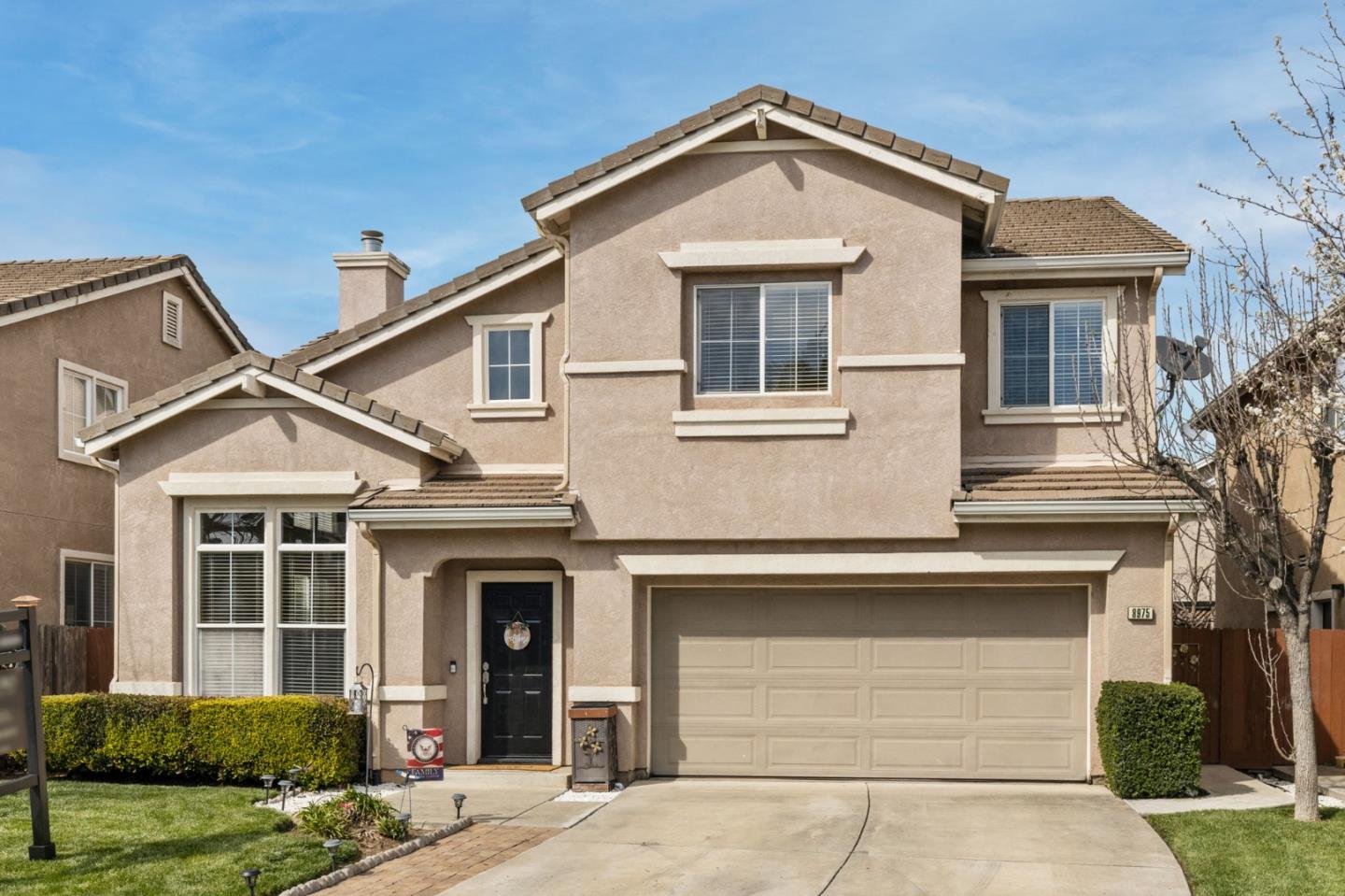 Detail Gallery Image 1 of 1 For 8975 Del Rio Cir, Gilroy,  CA 95020 - 4 Beds | 2/1 Baths