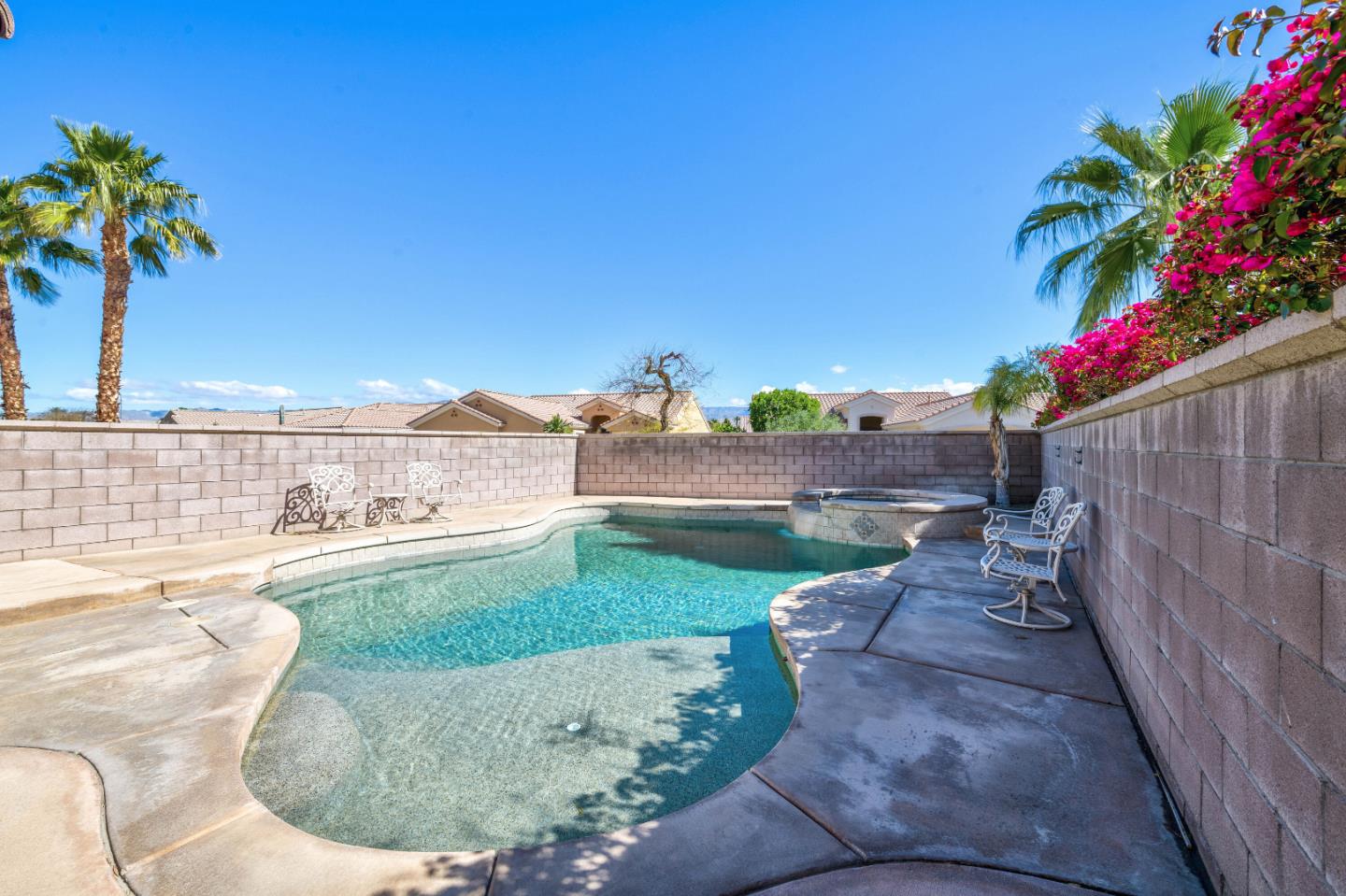 Detail Gallery Image 25 of 50 For 78311 Allegro Dr, Palm Desert,  CA 92211 - 3 Beds | 3/1 Baths