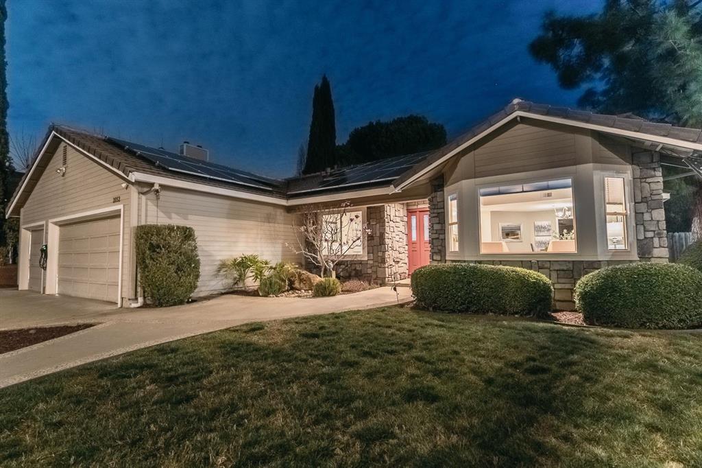 Detail Gallery Image 2 of 25 For 2092 Silence Dr, San Jose,  CA 95148 - 3 Beds | 2 Baths