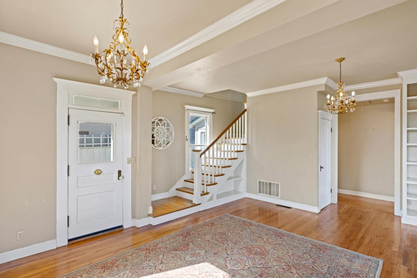 Detail Gallery Image 13 of 51 For 218 4th St, Pacific Grove,  CA 93950 - 4 Beds | 3 Baths