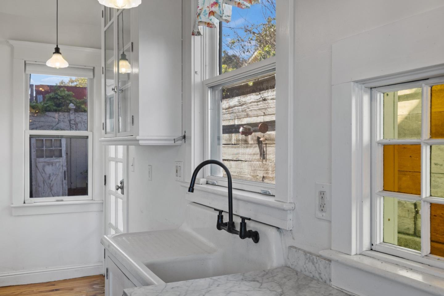 Detail Gallery Image 22 of 51 For 218 4th St, Pacific Grove,  CA 93950 - 4 Beds | 3 Baths
