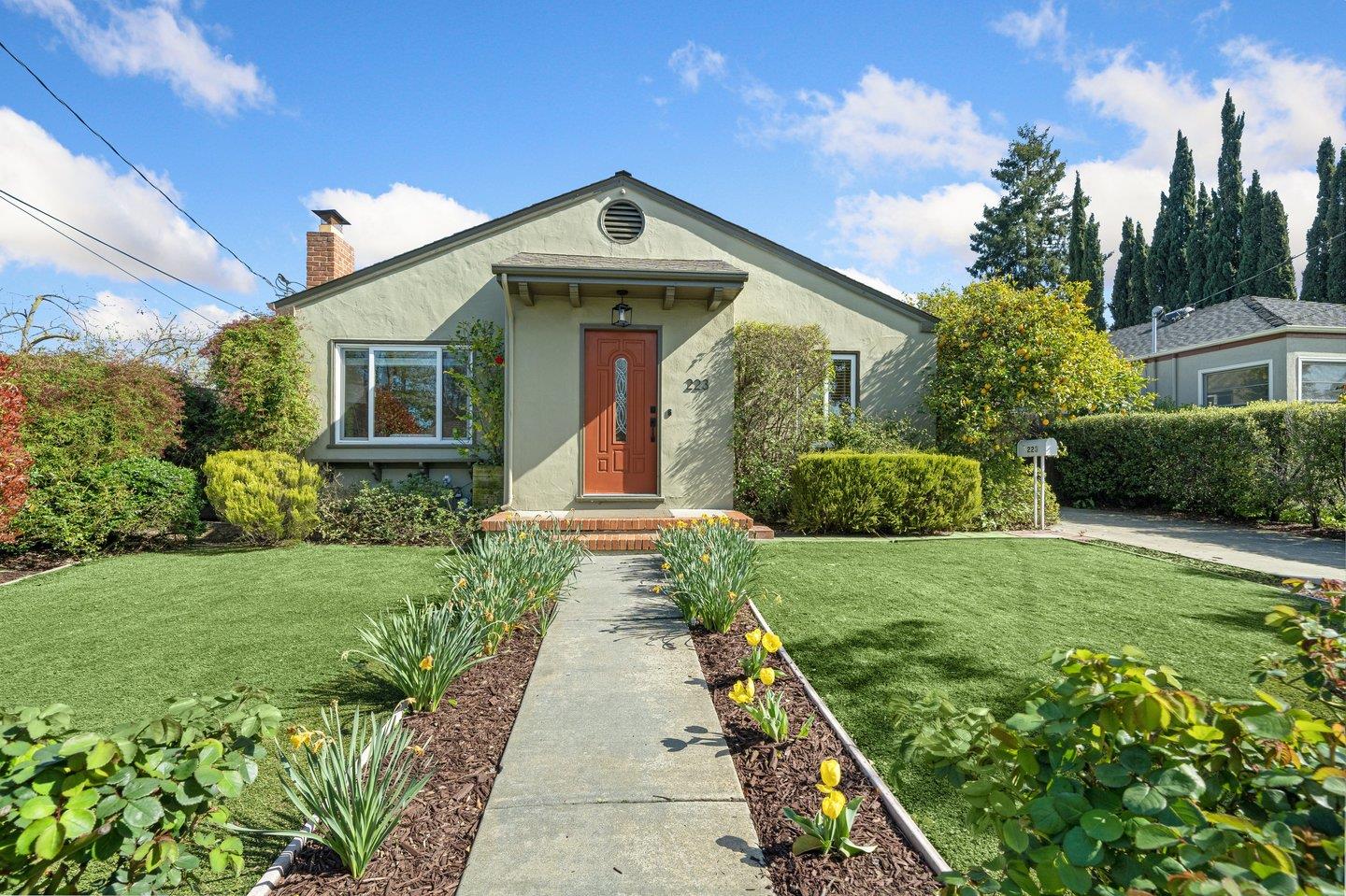 Photo of 223 Margarita Ave in Palo Alto, CA