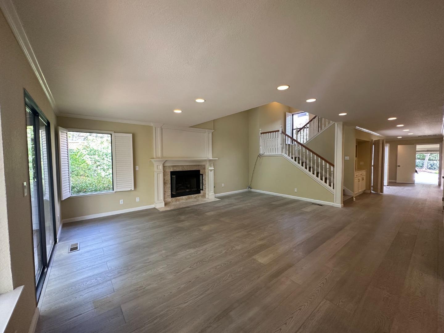 Detail Gallery Image 1 of 1 For 1285 Trinity Dr, Menlo Park,  CA 94025 - 3 Beds | 2/1 Baths
