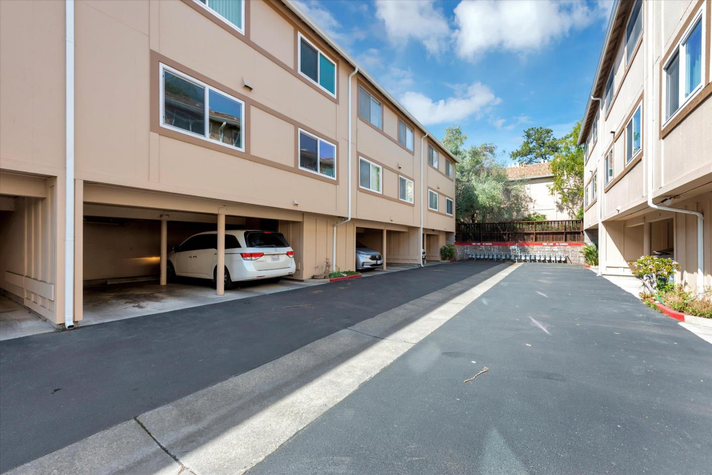 Detail Gallery Image 32 of 35 For 2466 W Bayshore Rd #5,  Palo Alto,  CA 94303 - 2 Beds | 1 Baths