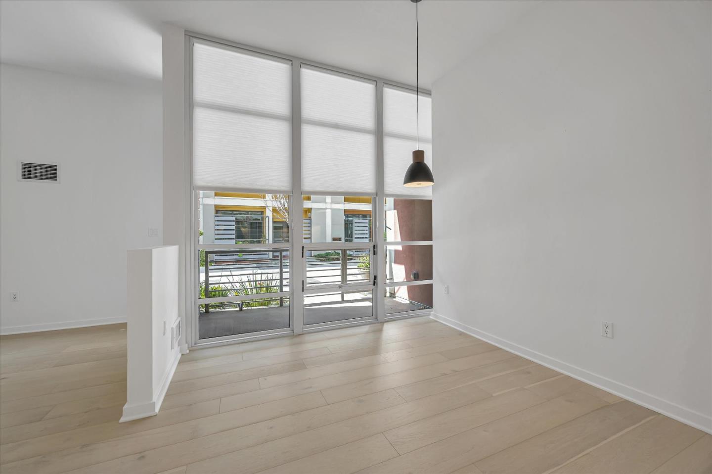 Detail Gallery Image 10 of 17 For 325 Berry St #103,  San Francisco,  CA 94158 - 2 Beds | 2/1 Baths