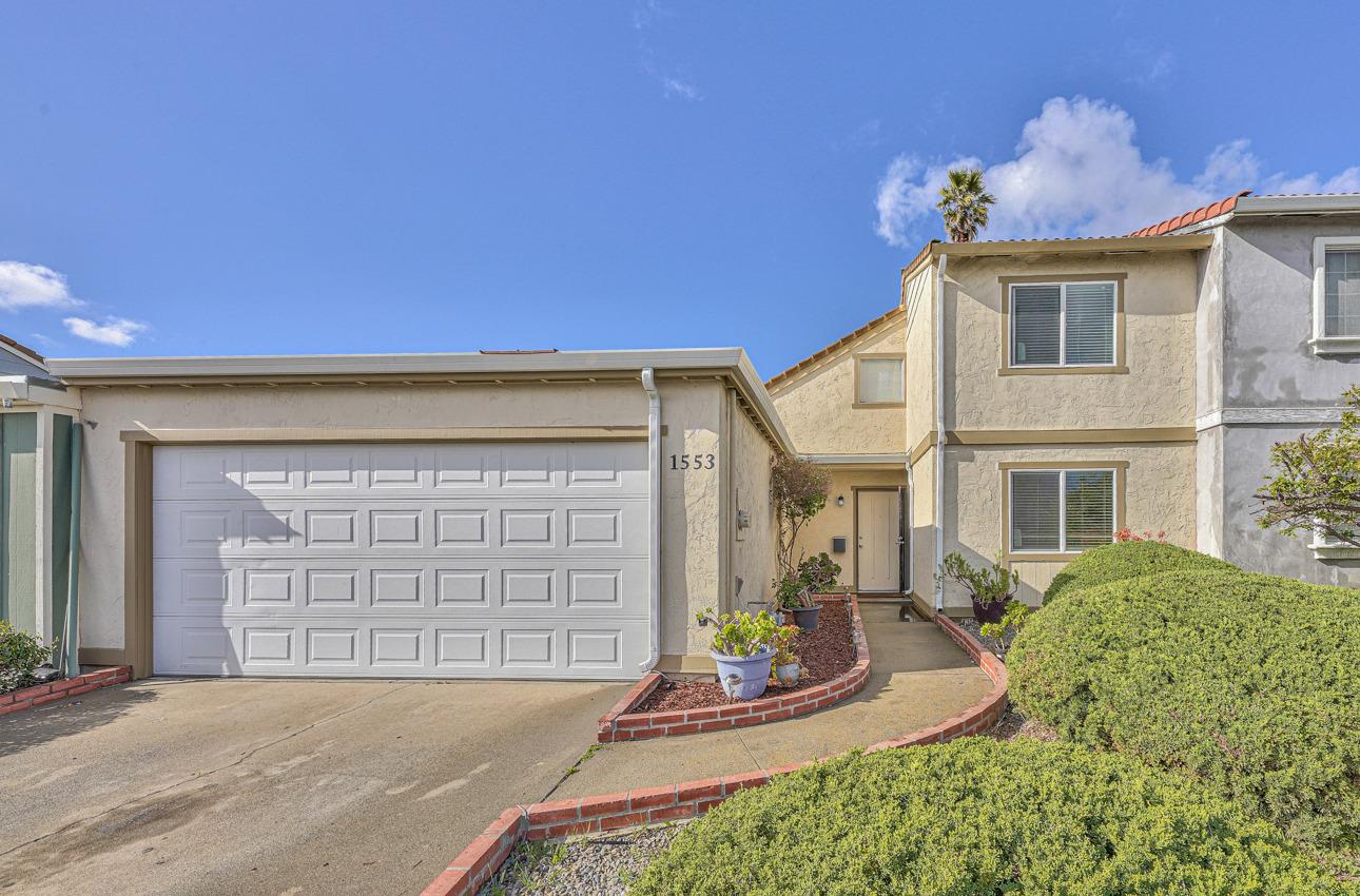 Detail Gallery Image 1 of 1 For 1553 Valdez Cir, Salinas,  CA 93906 - 3 Beds | 2 Baths