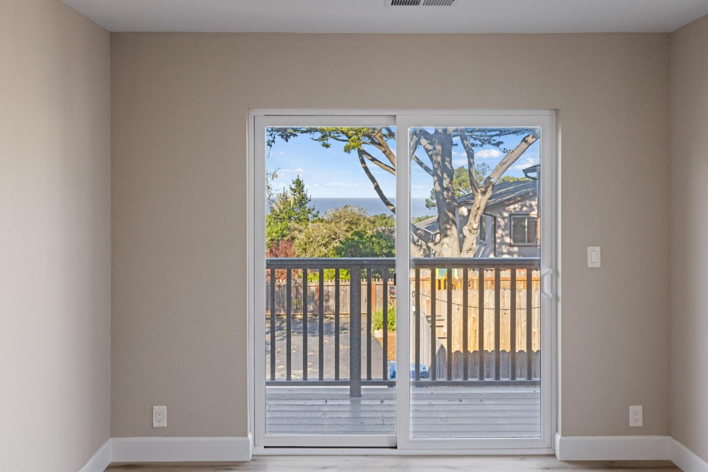 Detail Gallery Image 17 of 41 For 1149 Forest Ave, Pacific Grove,  CA 93950 - – Beds | – Baths