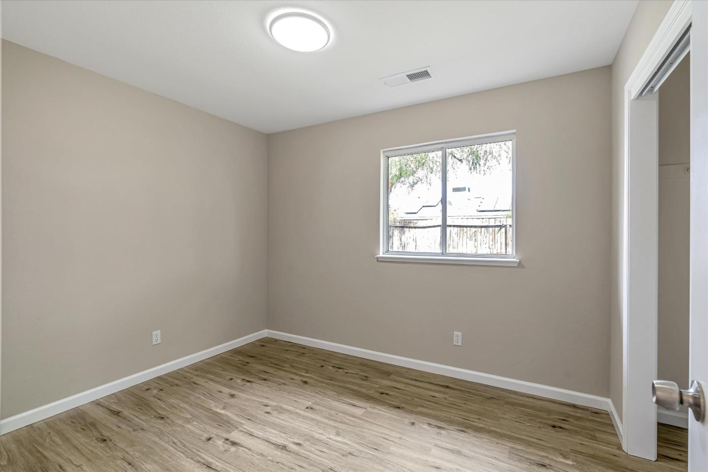 1233 Concord Ave, Madera, CA 93637 photo 10