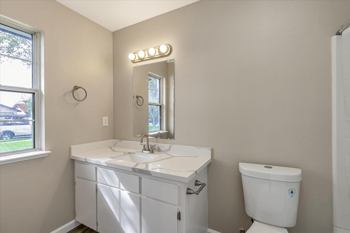 1233 Concord Ave, Madera, CA 93637 photo 17