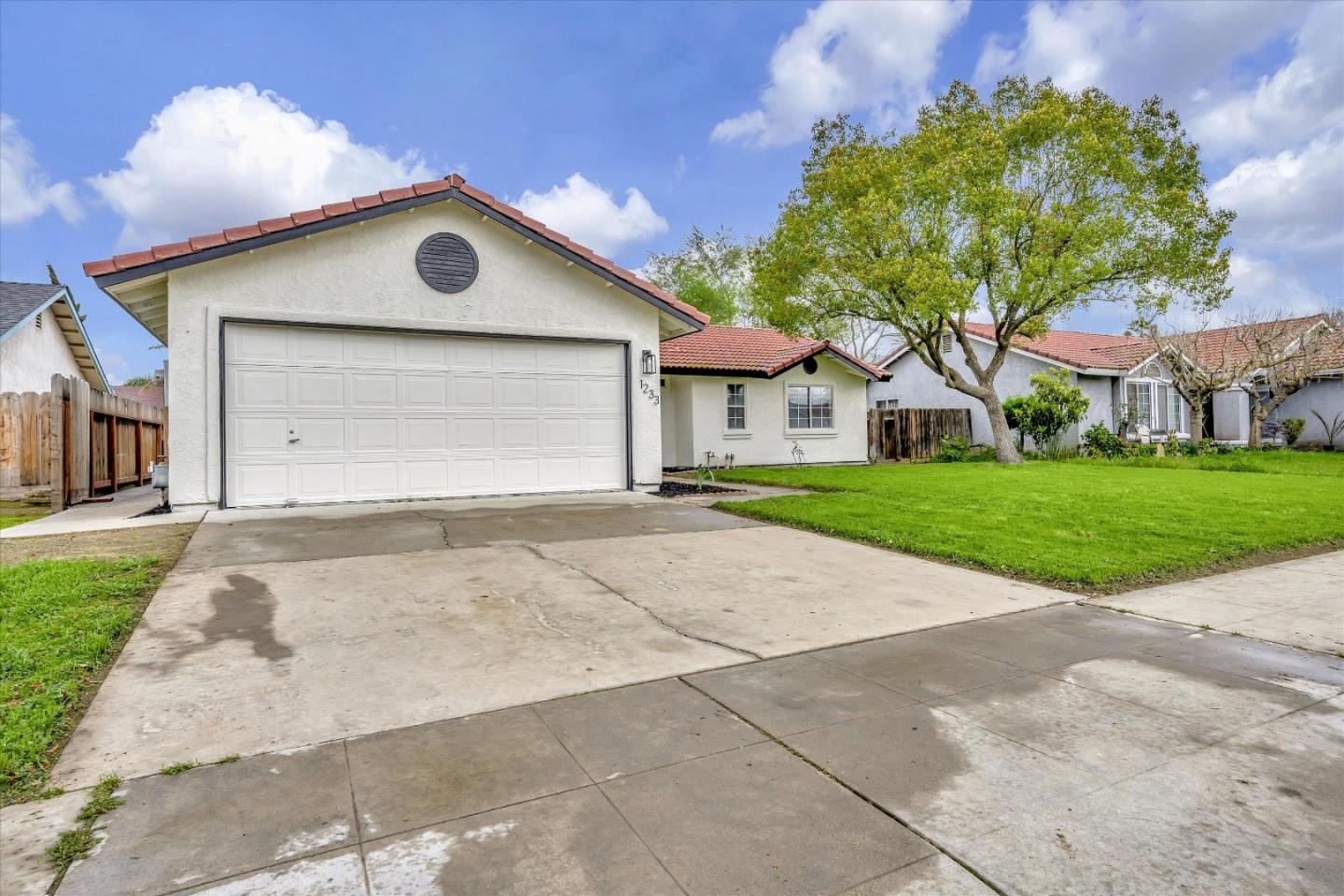 1233 Concord Ave, Madera, CA 93637 photo 3
